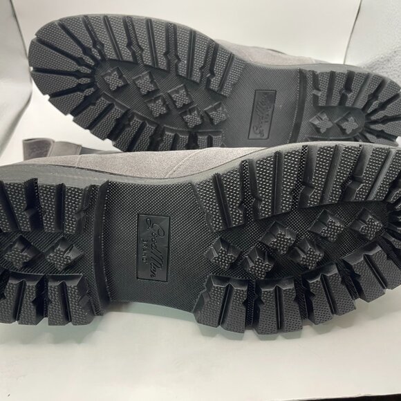 New in Box Good Man Men’s Modern City Chelsea Suede Boots in Charcoal Size 11.5 - Picture 9 of 13